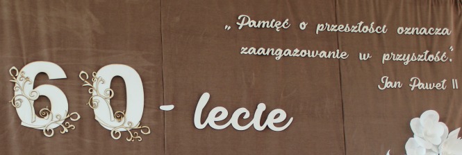 Baner prezentujęcy cytat Jana Pawła II powiązany z uroczystością 60 lecia szkoły