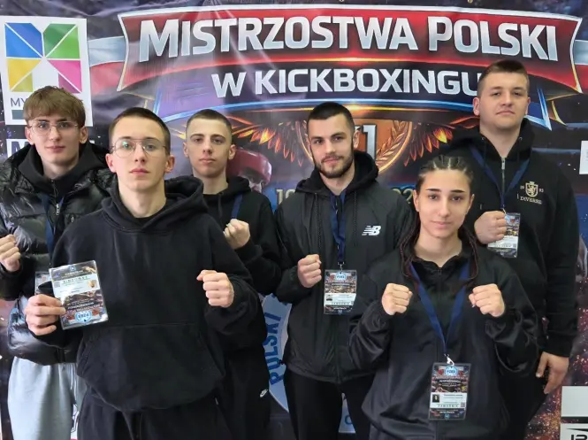 Zawodnicy z Gorlic na Mistrzostwach Kickboxingu w tym troje z naszej szkoły