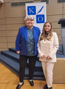 Martyna Dudek stypendystka z Kuratorką oświaty